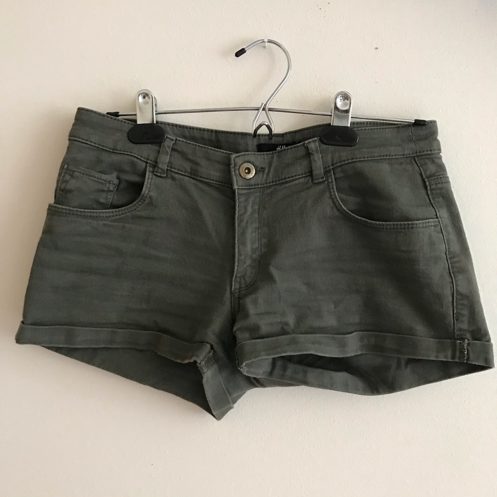 Short shorts